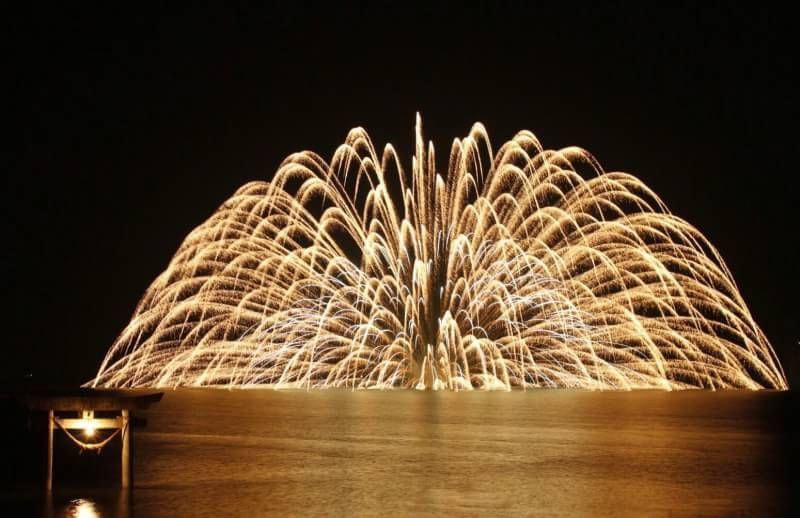 毎年不知火町で開かれる祭りの写真